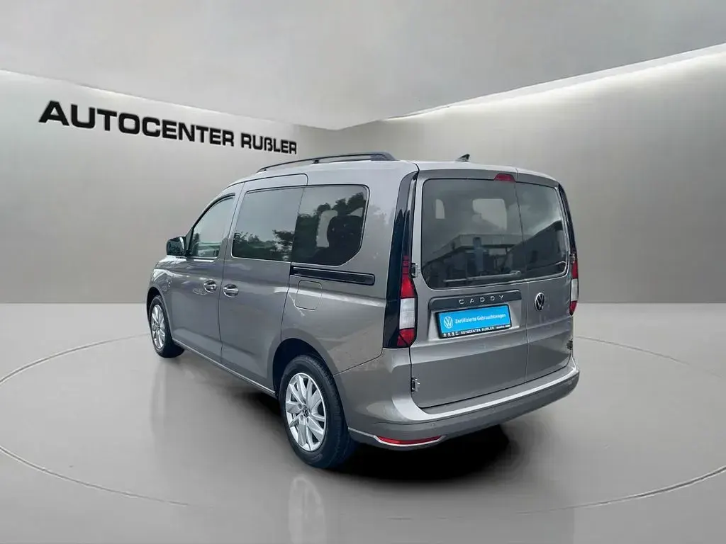 Gebraucht VW Caddy Life 114 PS (83 kW) 2023 Beige Van / Kleinbus