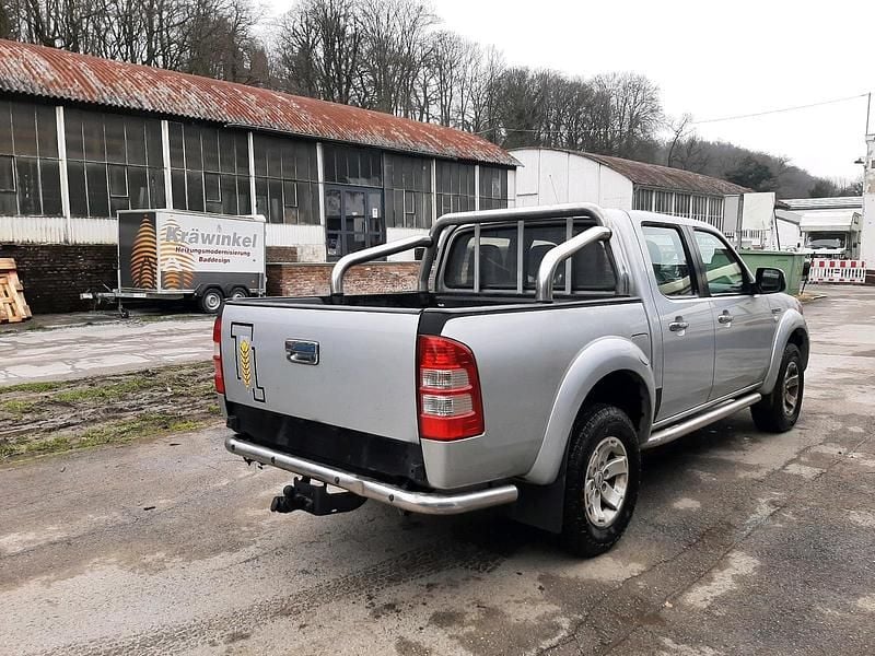 Gebraucht Ford Ranger Limited 143 PS (105 kW) 2009 Silber Abholung