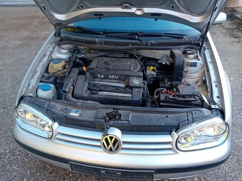 Gebraucht VW Golf IV 75 PS (55 kW) 2001 Silber Kleinwagen