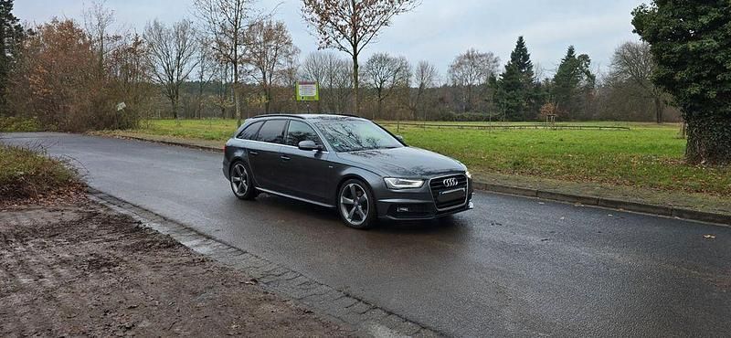 Grau Gebraucht 2015 Audi A4 S-Line Kombi | 12.500 € (Fairer Preis) - Bild 1/4