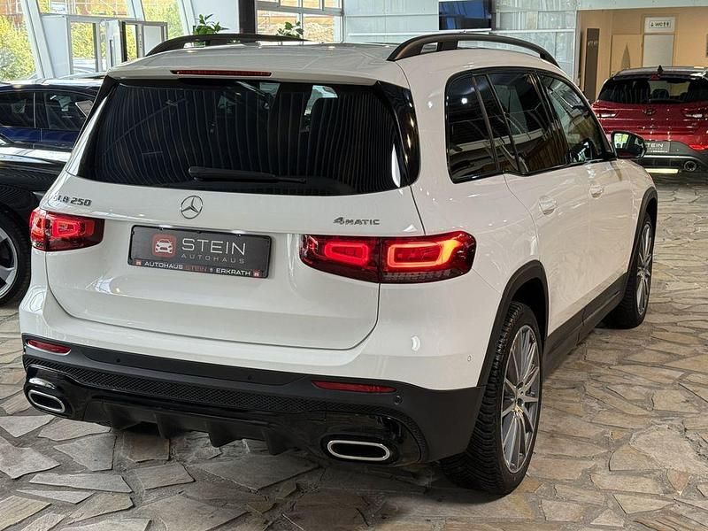 Gebraucht Mercedes GLB250 AMG 224 PS (164 kW) 2021 Polarweiss  unilack SUV