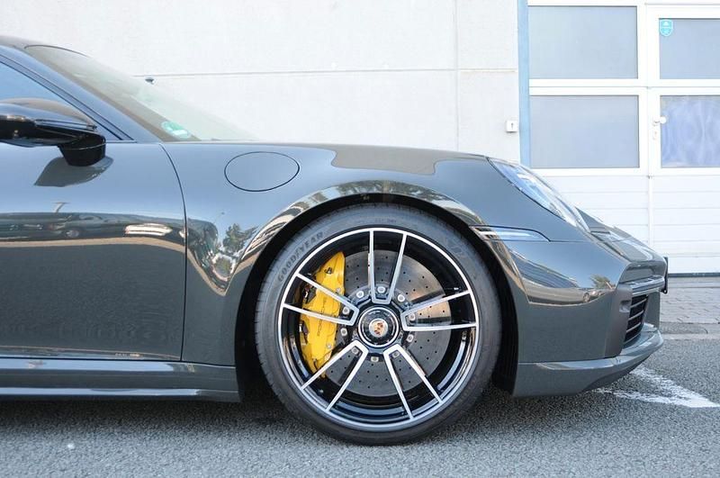 Gebraucht Porsche 992 650 PS (478 kW) 2023 Grau Coupé