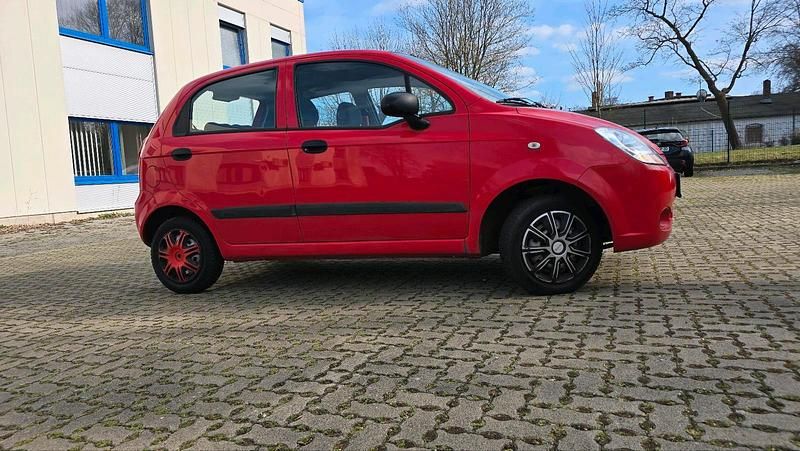 Gebraucht Chevrolet Matiz 50 PS (36 kW) 2010 Rot Kleinwagen