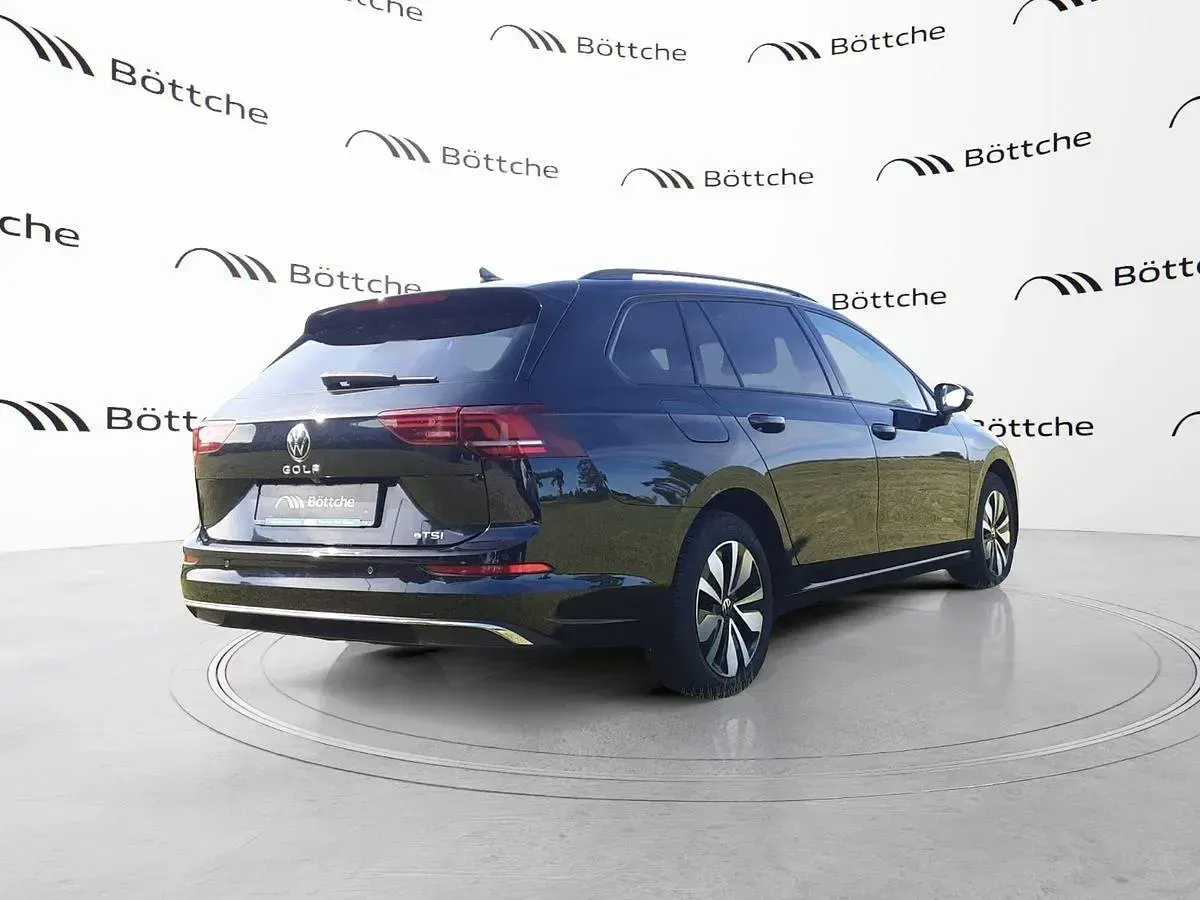 Gebraucht VW Golf VIII Goal 116 PS (85 kW) 2024 Grenadillschwarz metallic Kombi
