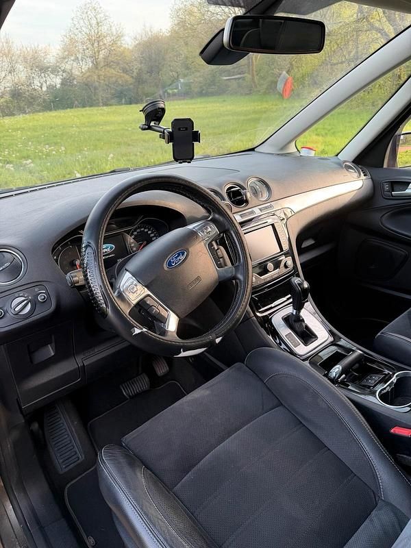 Gebraucht Ford Galaxy 140 PS (102 kW) 2010 Andere farben Van / Kleinbus