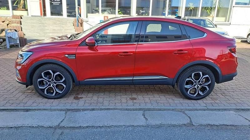 Gebraucht Renault Arkana Techno 140 PS (102 kW) 2023 Dezirrot metallic SUV