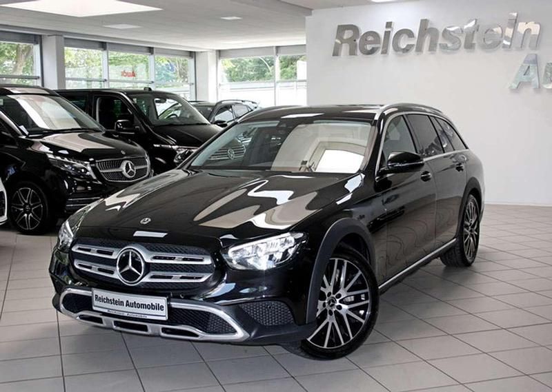 Gebraucht Mercedes E400 330 PS (242 kW) 2022 Obsidianschwarz (metallic) Kombi