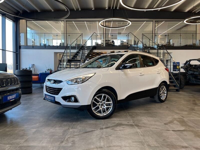 Weiß Gebraucht 2014 Hyundai ix35 Style SUV | 6.799 € (Guter Preis) - Bild 1/4