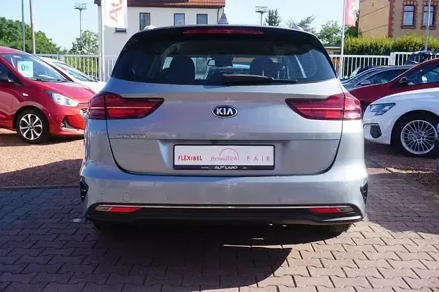 Gebraucht Kia Ceed 140 PS (102 kW) 2021 Andere Kleinwagen