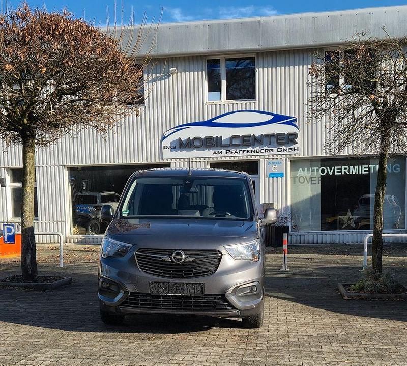 Grau Gebraucht 2020 Opel Combo Life Edition Van / Kleinbus | 9.000 € (Superpreis) - Bild 1/4