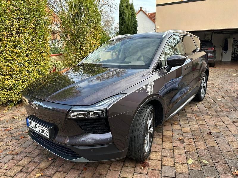 Braun Gebraucht 2022 Aiways U5 SUV | 23.900 € - Bild 1/4