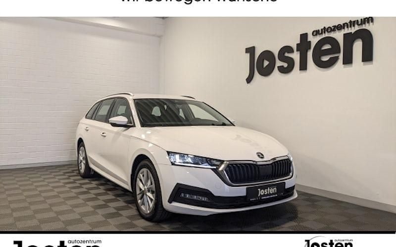 Weiß Gebraucht 2022 Skoda Octavia Ambition Kombi | 20.890 € (Fairer Preis) - Bild 1/4