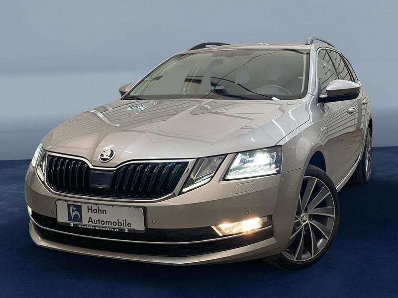 Gebraucht Skoda Octavia LAURIN & KLEMENT 150 PS (110 kW) 2019 Beige Kombi