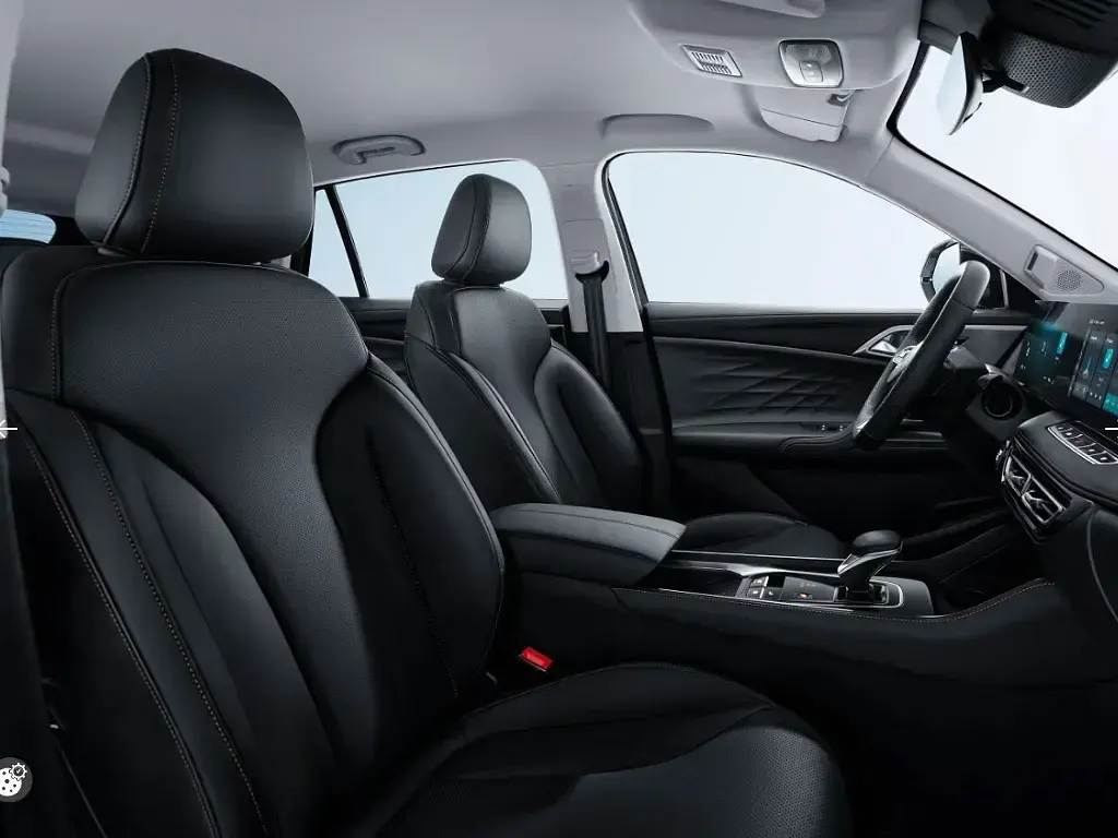 Nowe MG HS Luxury 224 KM (164 kW) 2026 Srebrny SUV