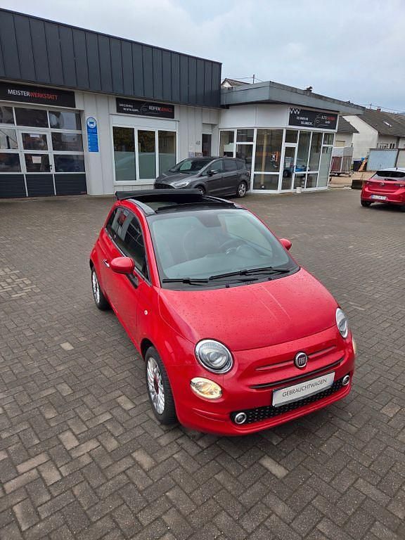 Gebraucht Fiat 500 Red 69 PS (50 kW) 2023 Rot Limousine