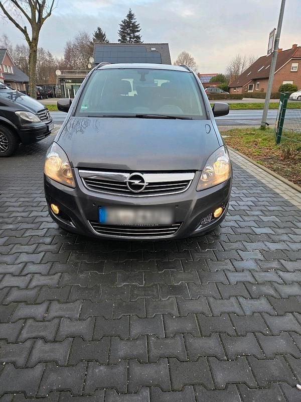 Gebraucht Opel Zafira 116 PS (85 kW) 2012 Grau Van / Kleinbus