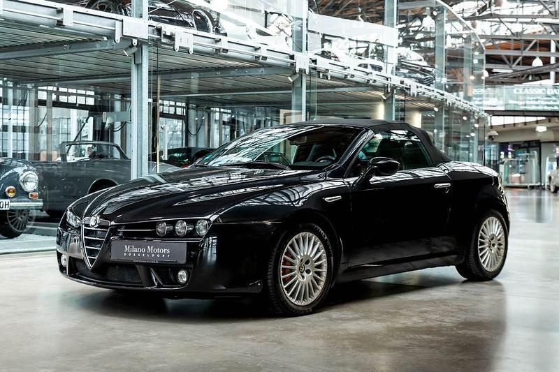 Schwarz Gebraucht 2011 Alfa Romeo Spider Cabrio | 25.950 € (Teuer) - Bild 1/4