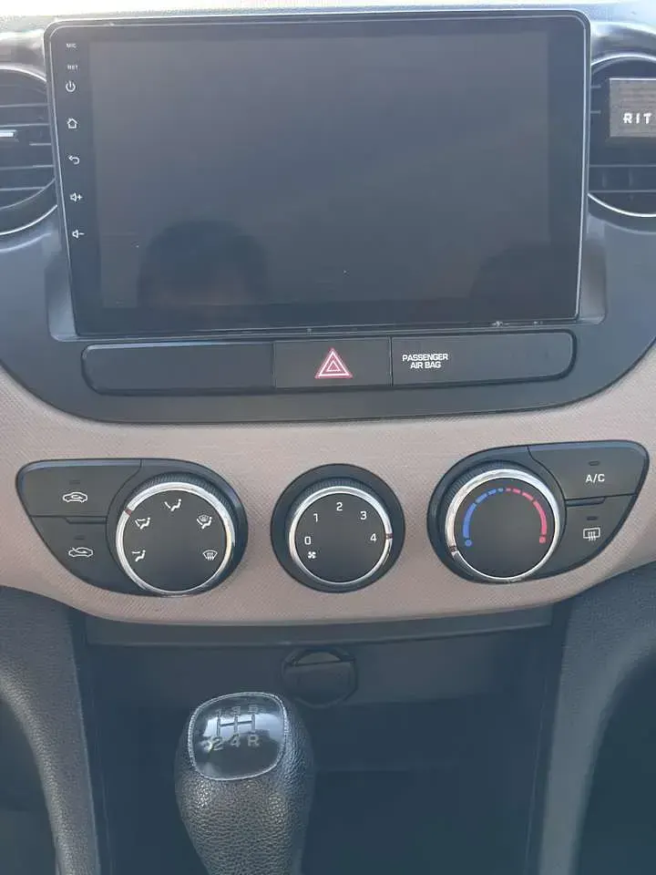 Gebraucht Hyundai i10 Trend 69 PS (50 kW) 2015 Kleinwagen