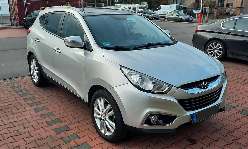 Gebraucht Hyundai ix35 163 PS (119 kW) 2013 Silber SUV