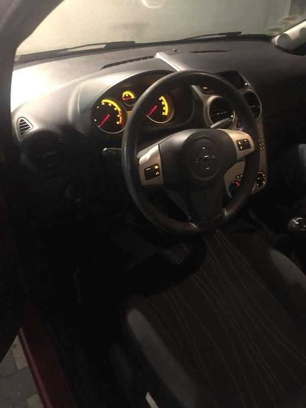 Gebraucht Opel Corsa Catch Me 80 PS (58 kW) 2007 Rot Kleinwagen