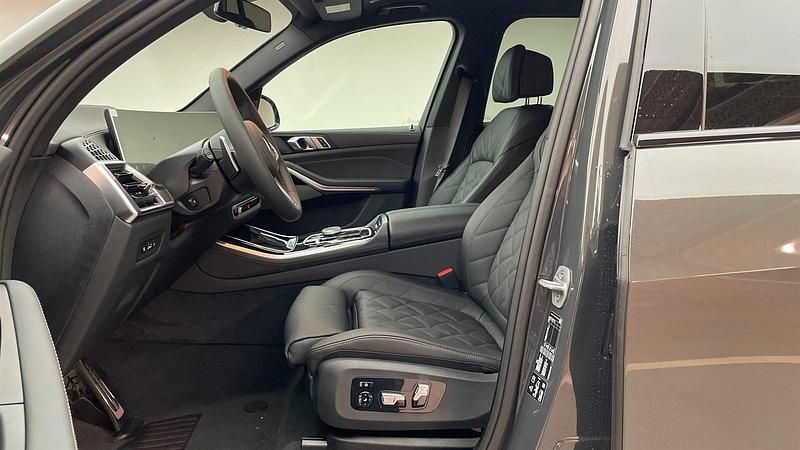 Neu BMW X5 Efficient Dynamics 352 PS (258 kW) 2026 Bmw individual dravitgrau metal SUV