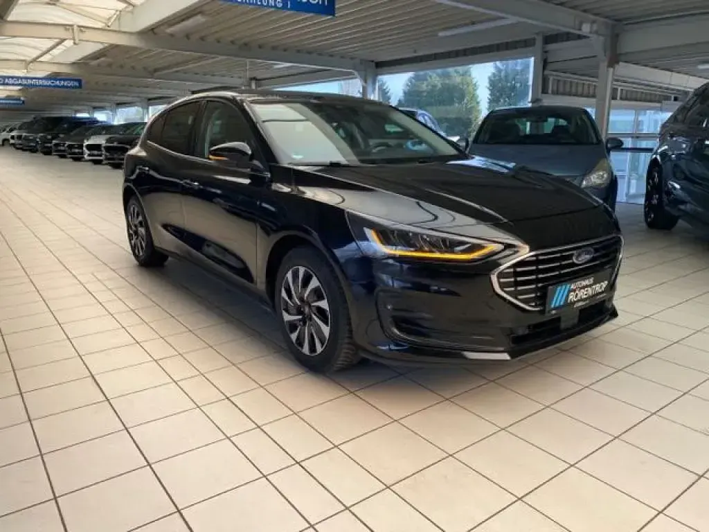 Brugt Ford Focus Titanium 125 HK (91 kW) 2023 Sort Sedan