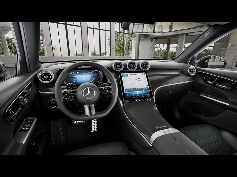 Gebraucht Mercedes GLC300 AMG 269 PS (197 kW) 2026 Schwarz SUV