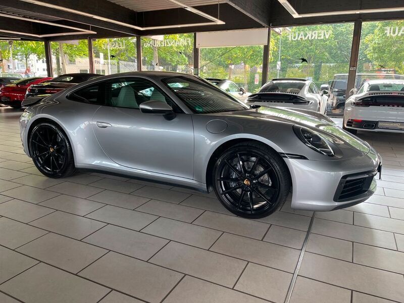 Gebraucht Porsche 911 Carrera 385 PS (283 kW) 2020 Silber metallic Coupé