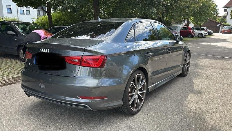 Gebraucht Audi A3 179 PS (131 kW) 2015 Grau Limousine