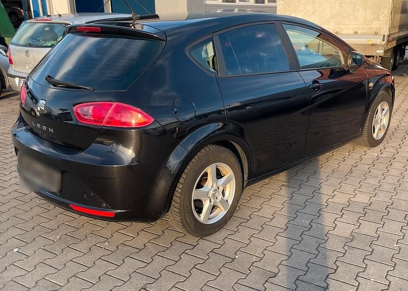 Gebraucht Seat Leon 125 PS (91 kW) 2009 Schwarz Kleinwagen