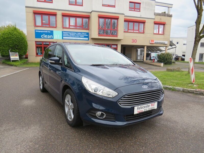 Używany Ford S-MAX Trend 120 KM (88 kW) 2016 Niebieski Minivan