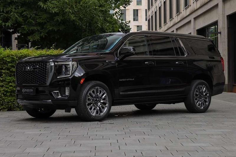 Onyx schwarz Neu 2025 GMC Yukon SUV | 135.000 € - Bild 1/4