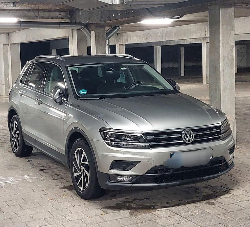 Silber Gebraucht 2019 VW Tiguan Join SUV | 19.900 € (Superpreis) - Bild 1/4