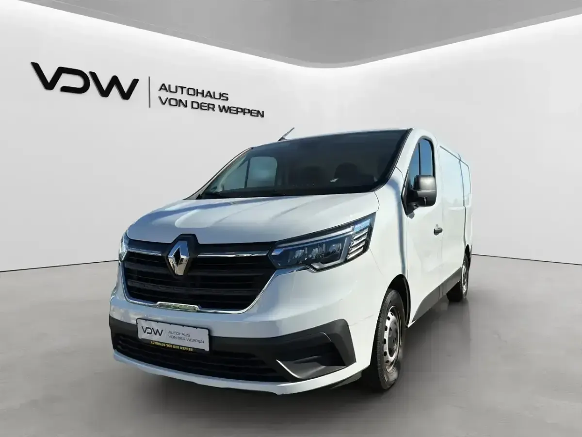 Gebraucht Renault Trafic Komfort 96 PS (70 kW) 2022 Van / Kleinbus