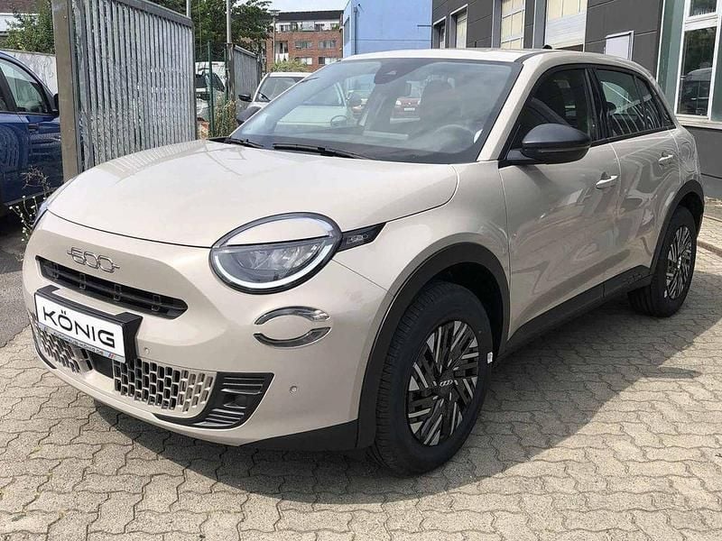 Cappuccino beige Neu 2025 Fiat 600 Limousine | 23.689 € (Superpreis) - Bild 1/4