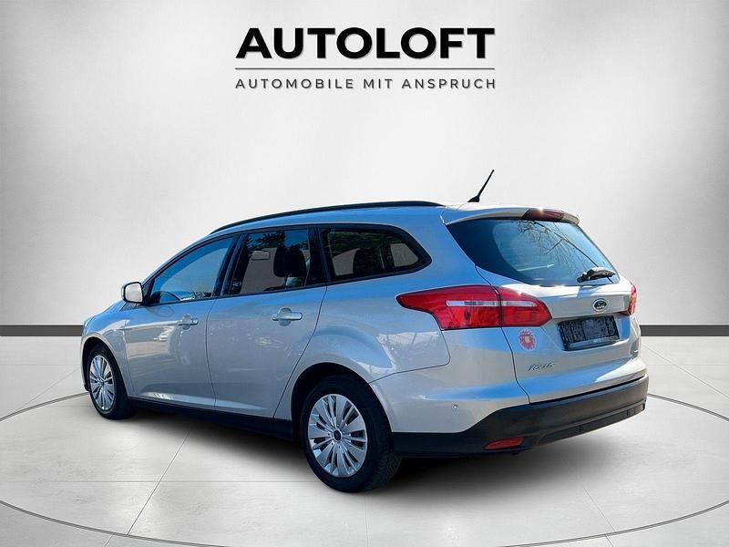 Gebraucht Ford Focus 125 PS (91 kW) 2016 Silber Kombi