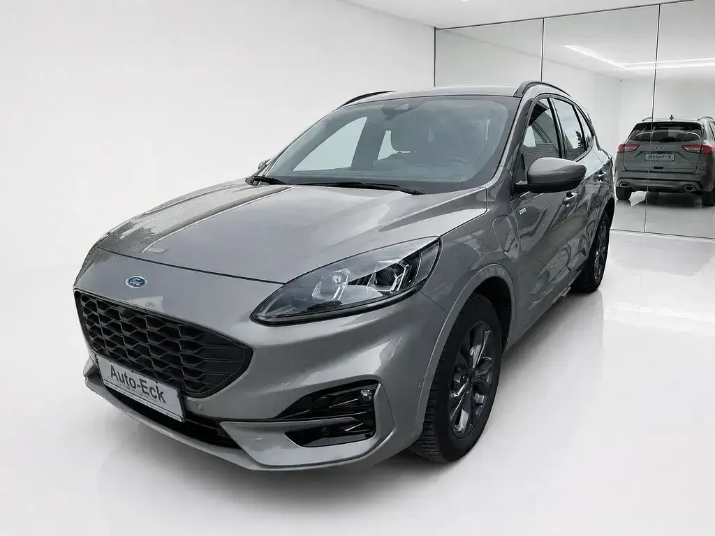 Gebraucht Ford Kuga 224 PS (164 kW) 2022 Silber SUV