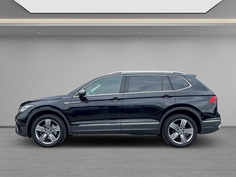 Gebraucht VW Tiguan Allspace Elegance 190 PS (139 kW) 2022 Schwarz SUV
