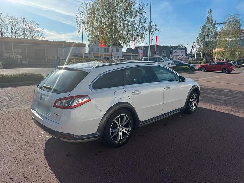 Gebraucht Peugeot 508 RXH 200 PS (147 kW) 2012 Weiß Kombi