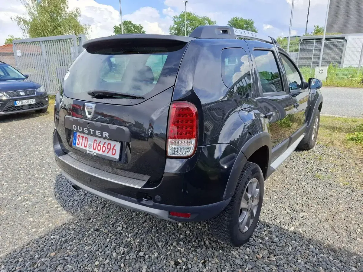 Gebraucht Dacia Duster Prestige 125 PS (91 kW) 2015 Schwarz SUV