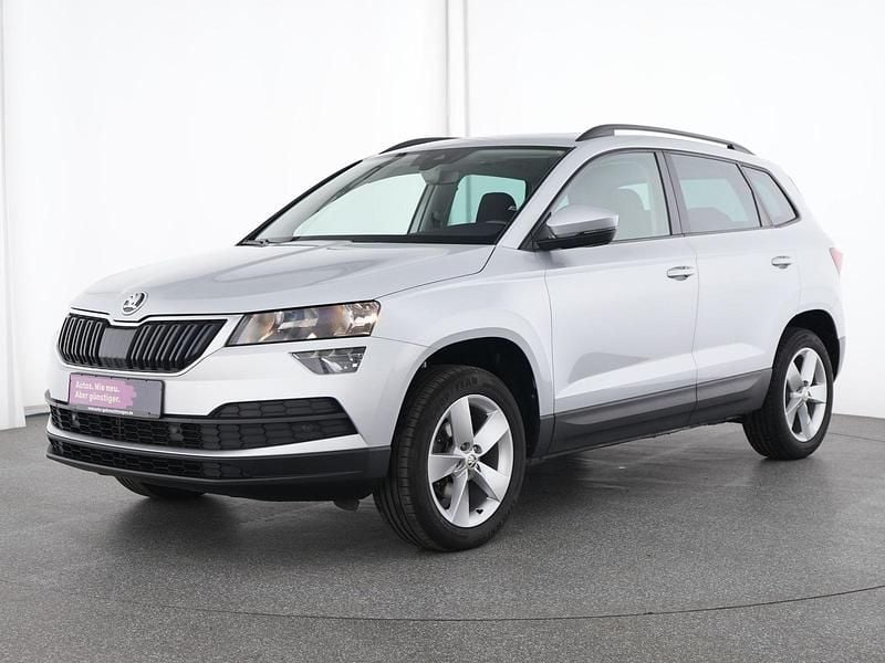 Silber Gebraucht 2022 Skoda Karoq Ambition SUV | 23.562 € (Guter Preis) - Bild 1/4