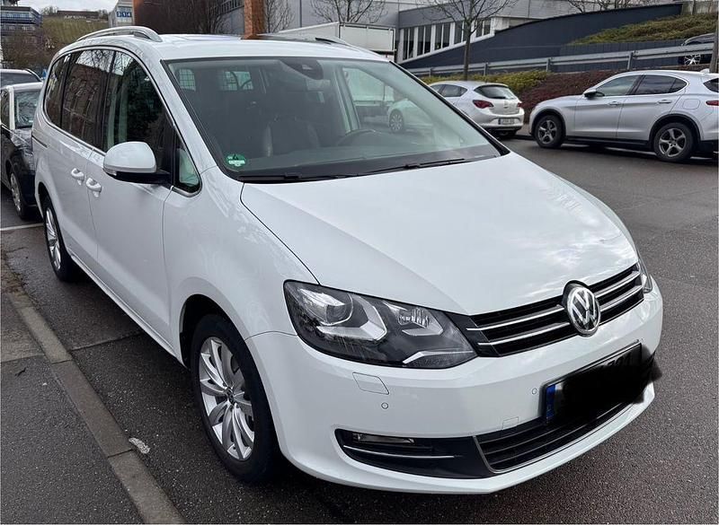 Gebraucht VW Sharan Highline 150 PS (110 kW) 2020 Weiß Van / Kleinbus