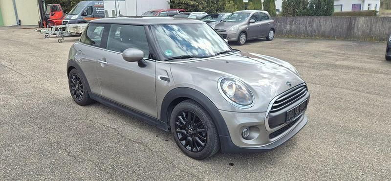 Gebraucht Mini ONE 102 PS (75 kW) 2019 Silber Kleinwagen