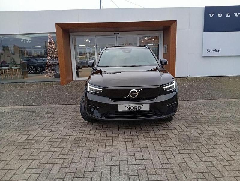 Gebraucht Volvo XC40 Core 169 kW (231 PS) 2022 Onyx black / metallic SUV