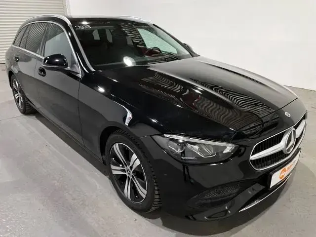 Gebraucht Mercedes C200 163 PS (119 kW) 2023 Obsidianschwarz Kombi