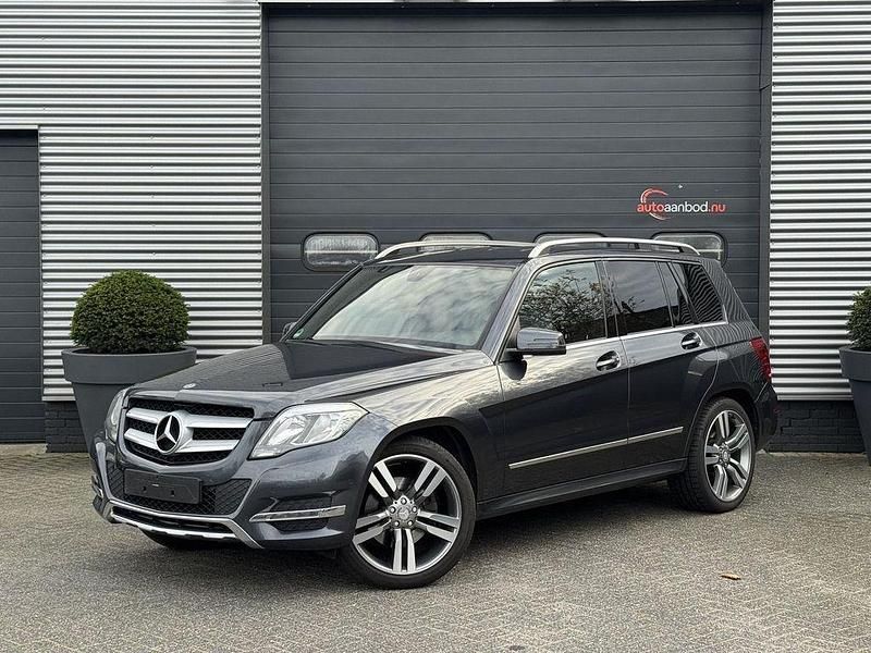 Grau Gebraucht 2012 Mercedes GLK350 SUV | 11.900 € (Guter Preis) - Bild 1/4