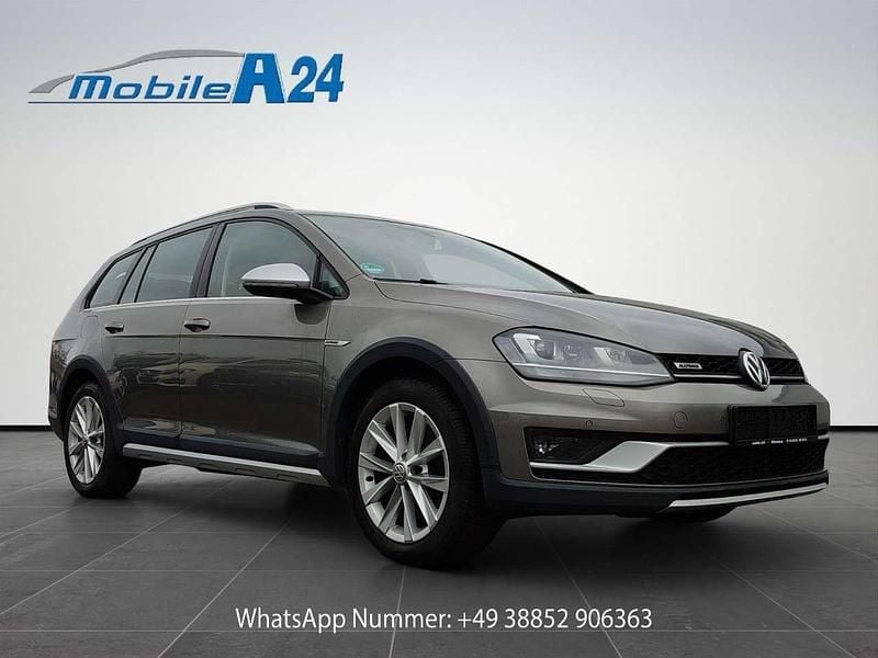 Gebraucht VW Golf Alltrack 184 PS (135 kW) 2016 Limestone grey metallic Kombi