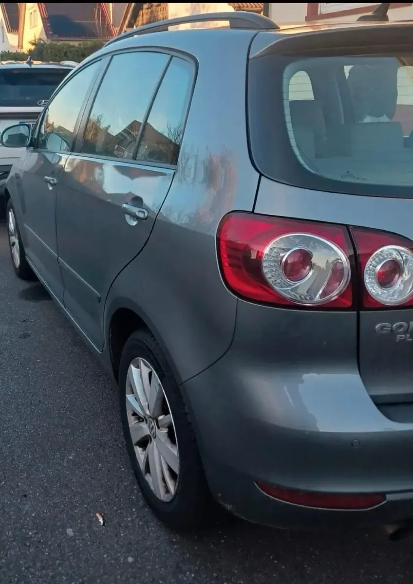 Gebraucht VW Golf VI 122 PS (89 kW) 2010 Grau Kleinwagen
