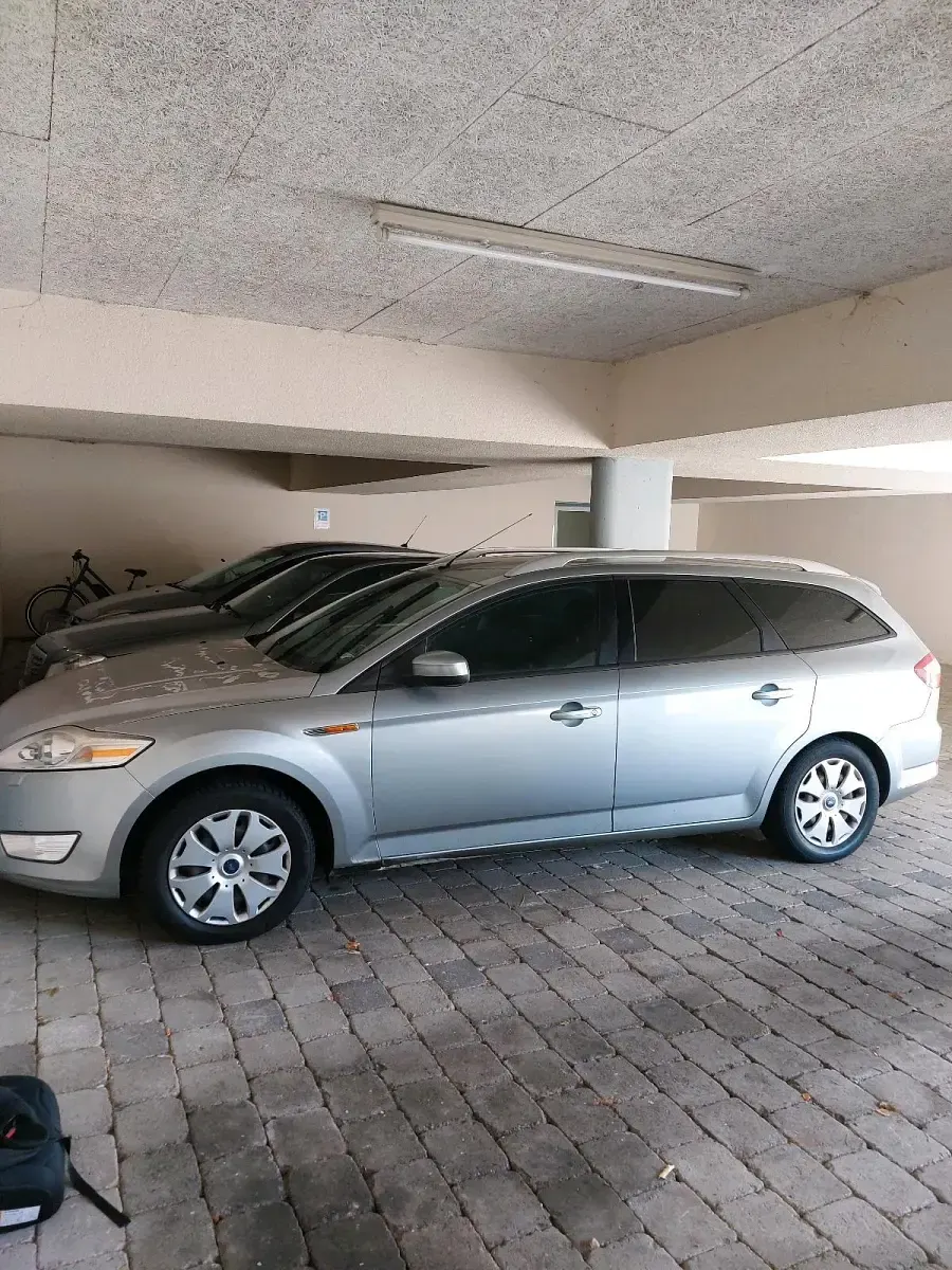 Usado Ford Mondeo 145 CV (106 kW) 2009 Gris Familiar