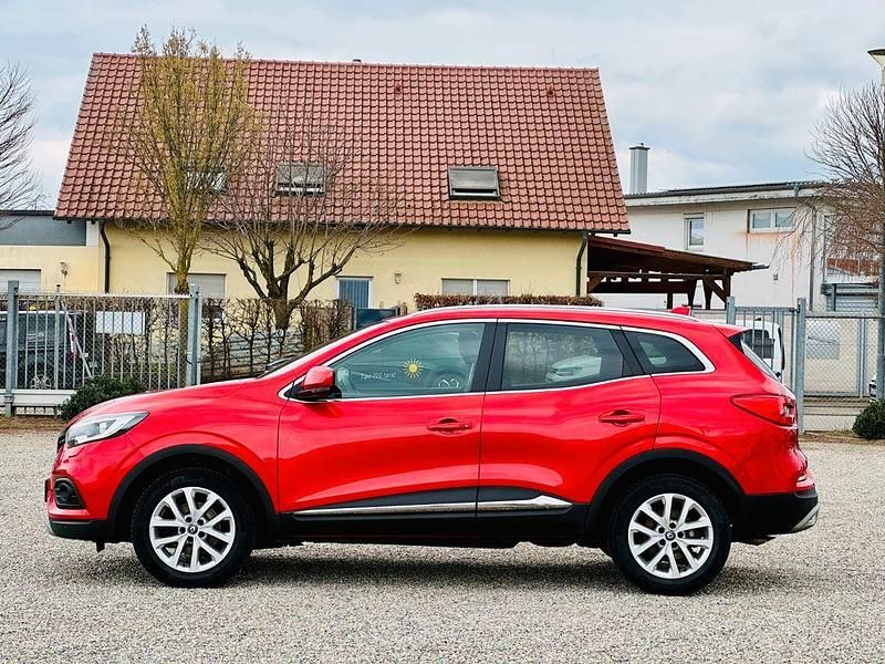 Gebraucht Renault Kadjar LIMITED 140 PS (102 kW) 2019 Rot SUV